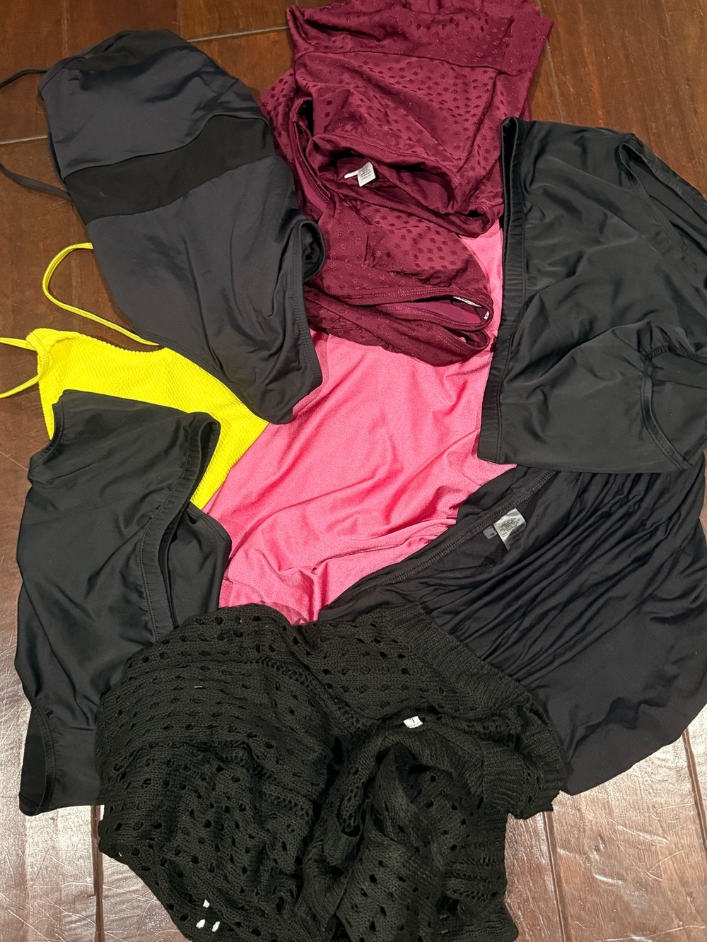 Mystery Women's (L) swim bundle